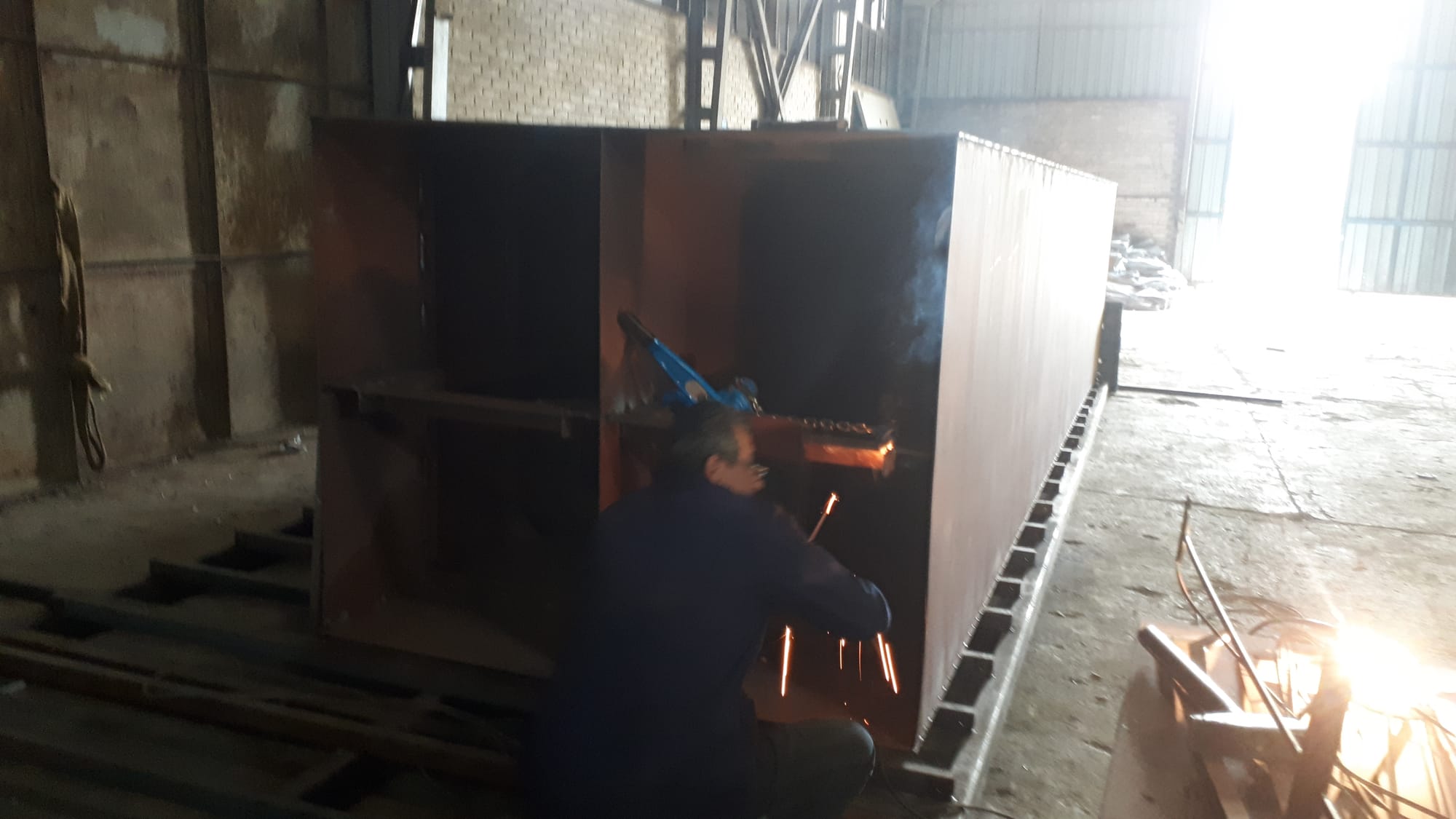 SUBMERSIBLE PONTOON PRODUCTION AND SUPPLY FOR LATINA PICTURES 11