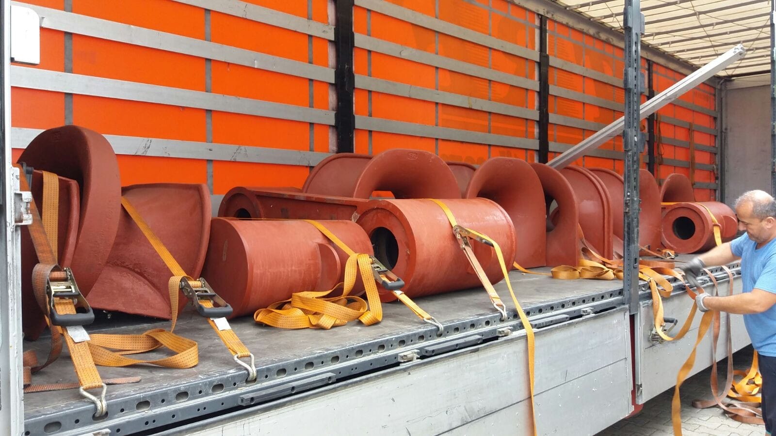 30+ class-approved mooring sets for new Panama Canal limits 3
