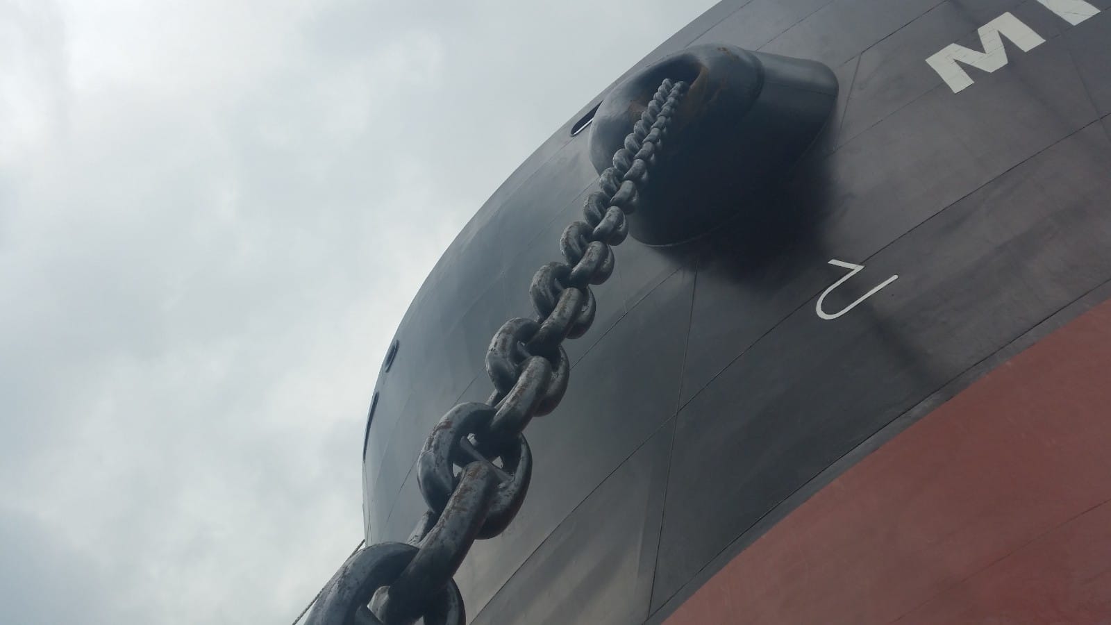 M/V Mineral Dragon: anchor and chain installation at the Bosphorus 8