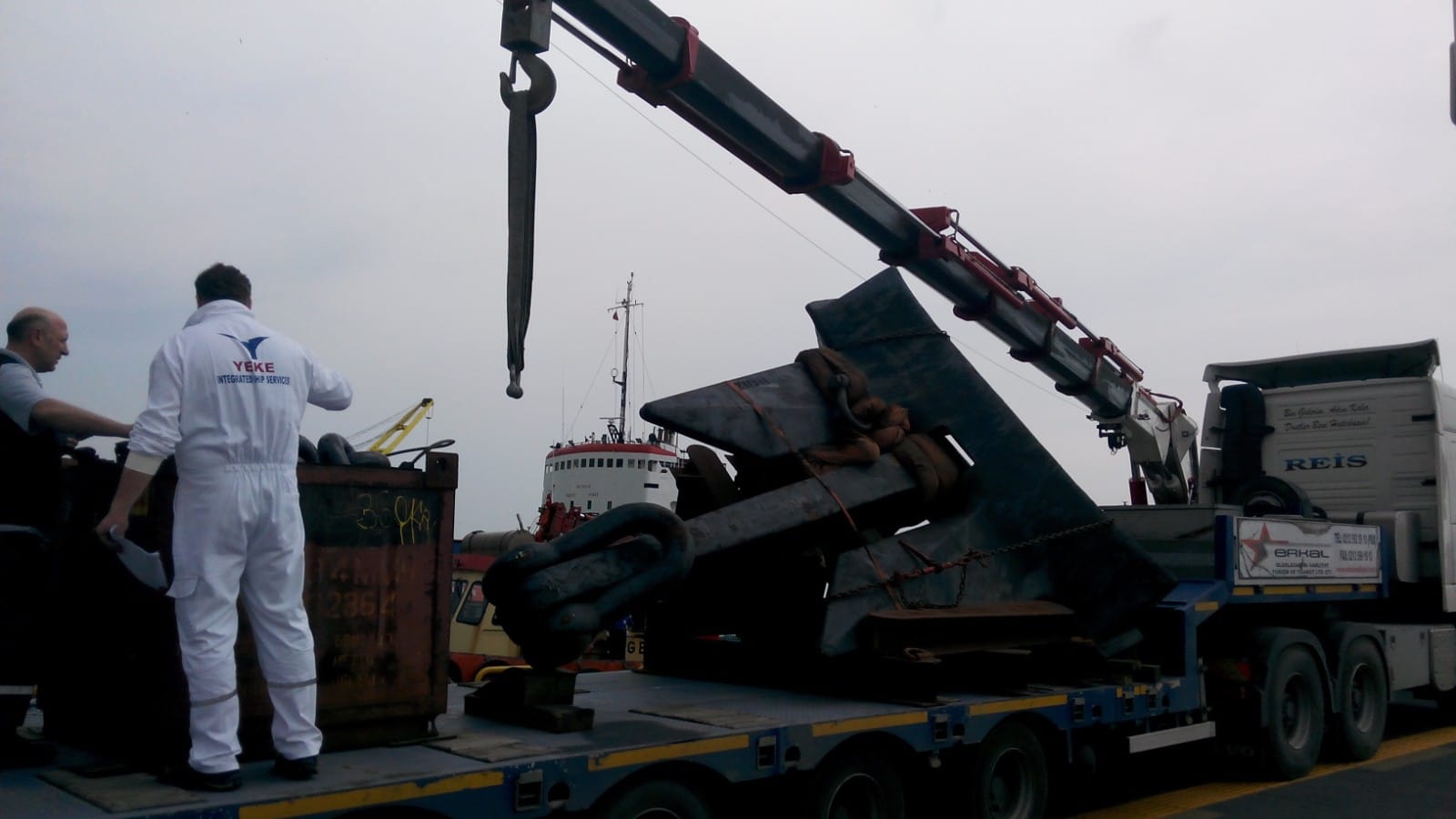 M/V Mineral Dragon: anchor and chain installation at the Bosphorus 5
